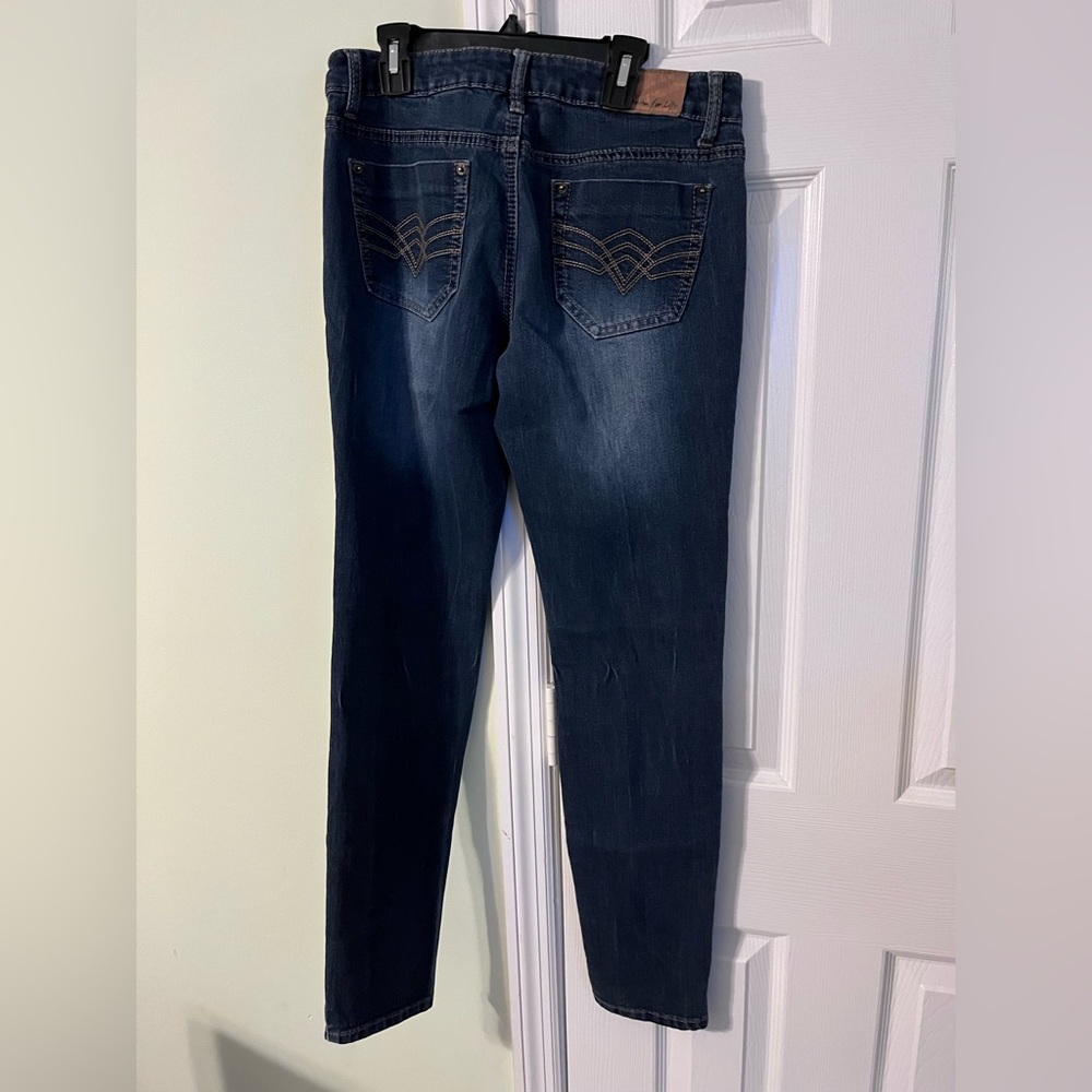 Blue Jeans - Picture 2 of 2